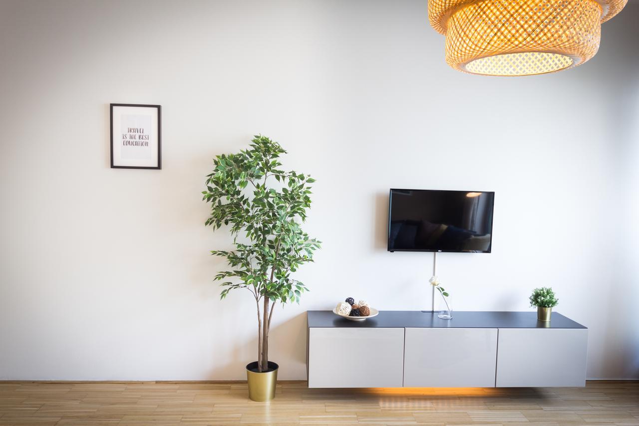 פראג Luxury Apartment River Diamond Residence מראה חיצוני תמונה