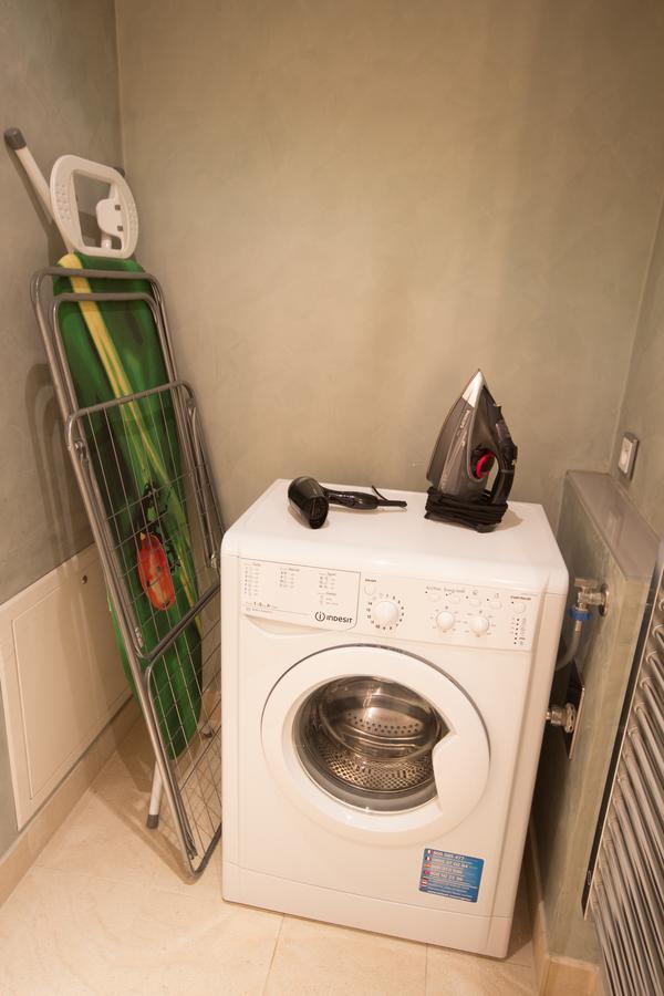 פראג Luxury Apartment River Diamond Residence מראה חיצוני תמונה