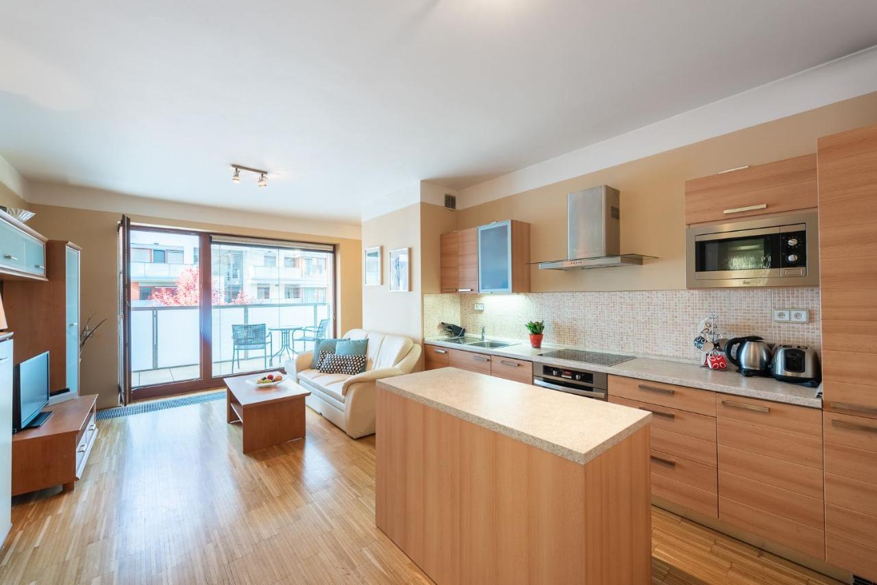 פראג Luxury Apartment River Diamond Residence מראה חיצוני תמונה