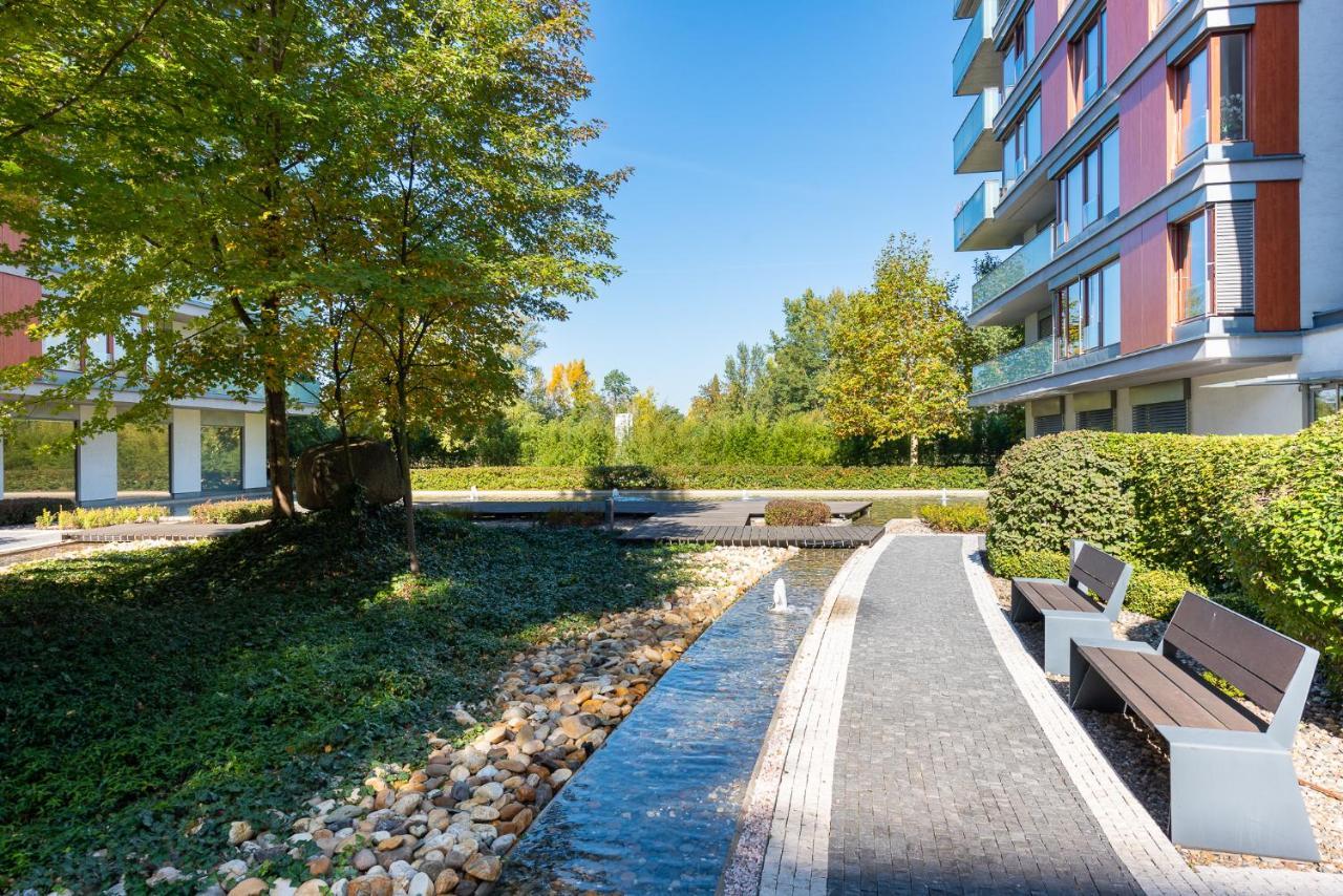 פראג Luxury Apartment River Diamond Residence מראה חיצוני תמונה