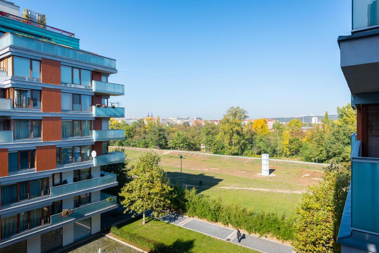 פראג Luxury Apartment River Diamond Residence מראה חיצוני תמונה